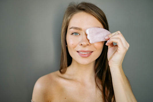 L'automassage facial : Le geste clé qui change tout !